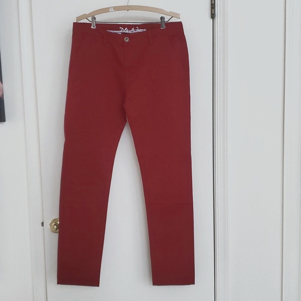 BNWT Men 35w x 32L dark red jeans D&H Leg7" 95%cotton 5%span